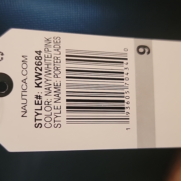 Women's Nautica slides, size 9, Navy Blue, pink and white - Picture 5 of 5